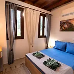 펜션 Dimis Asomatos Homes *
