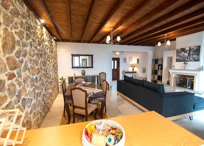 Dimis Asomatos Homes