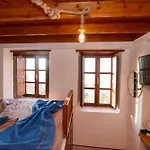 Dimis Asomatos Homes 別荘 *