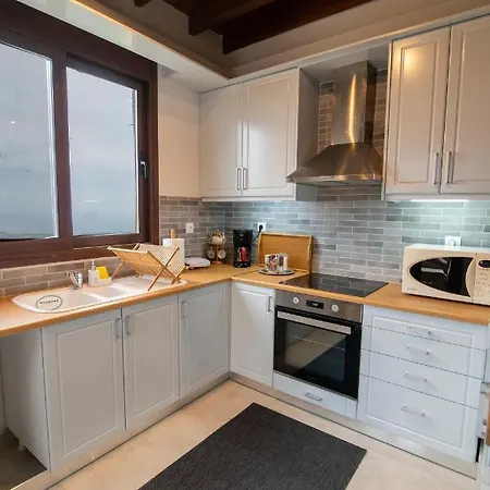 Dimis Asomatos Homes Holiday home *
