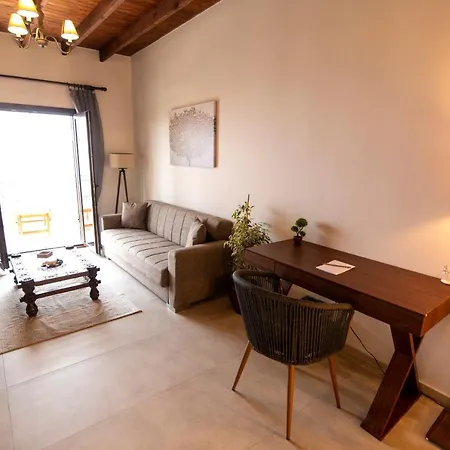 Dimis Asomatos Homes Feriehus *