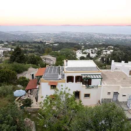 Feriehus Dimis Asomatos Homes