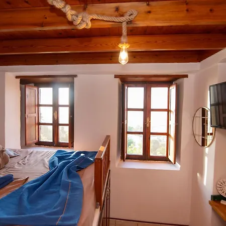 Dimis Asomatos Homes Feriehus *