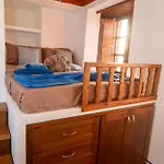 Dimis Asomatos Homes Case de vacanță