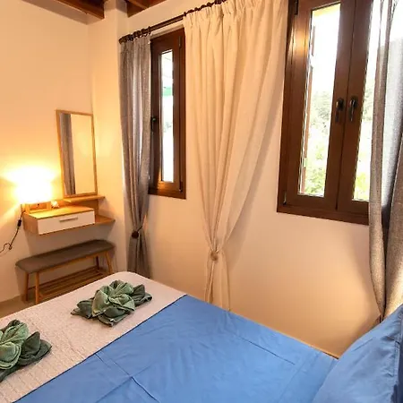 Dimis Asomatos Homes Hébergement de vacances