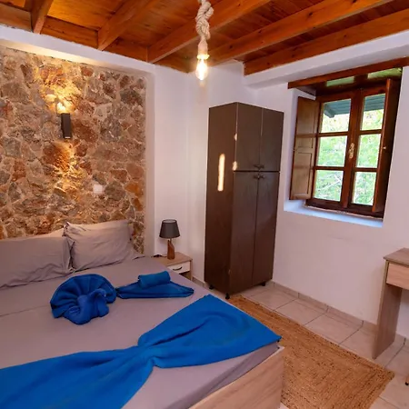 Dimis Asomatos Homes *