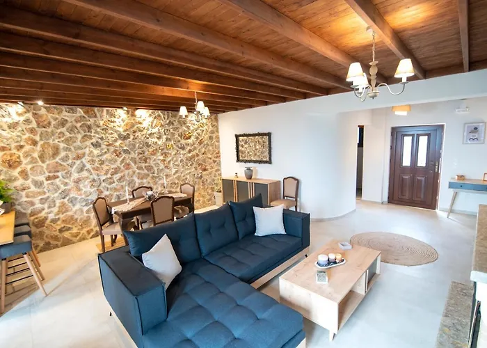 Dimis Asomatos Homes *